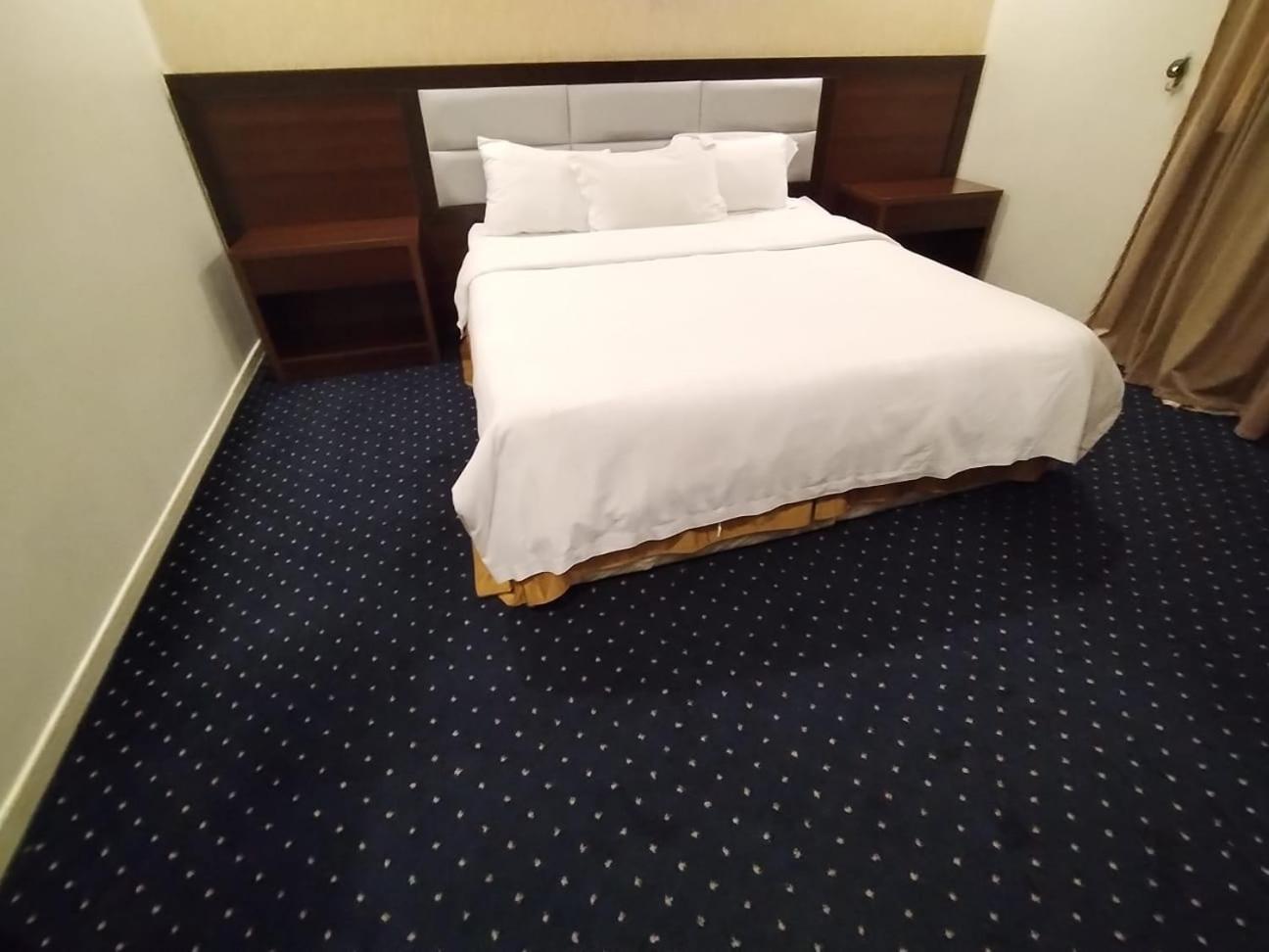 فندق الفرسان المتحدة فرع الفيصلية Aparthotel Jeddah Exterior photo