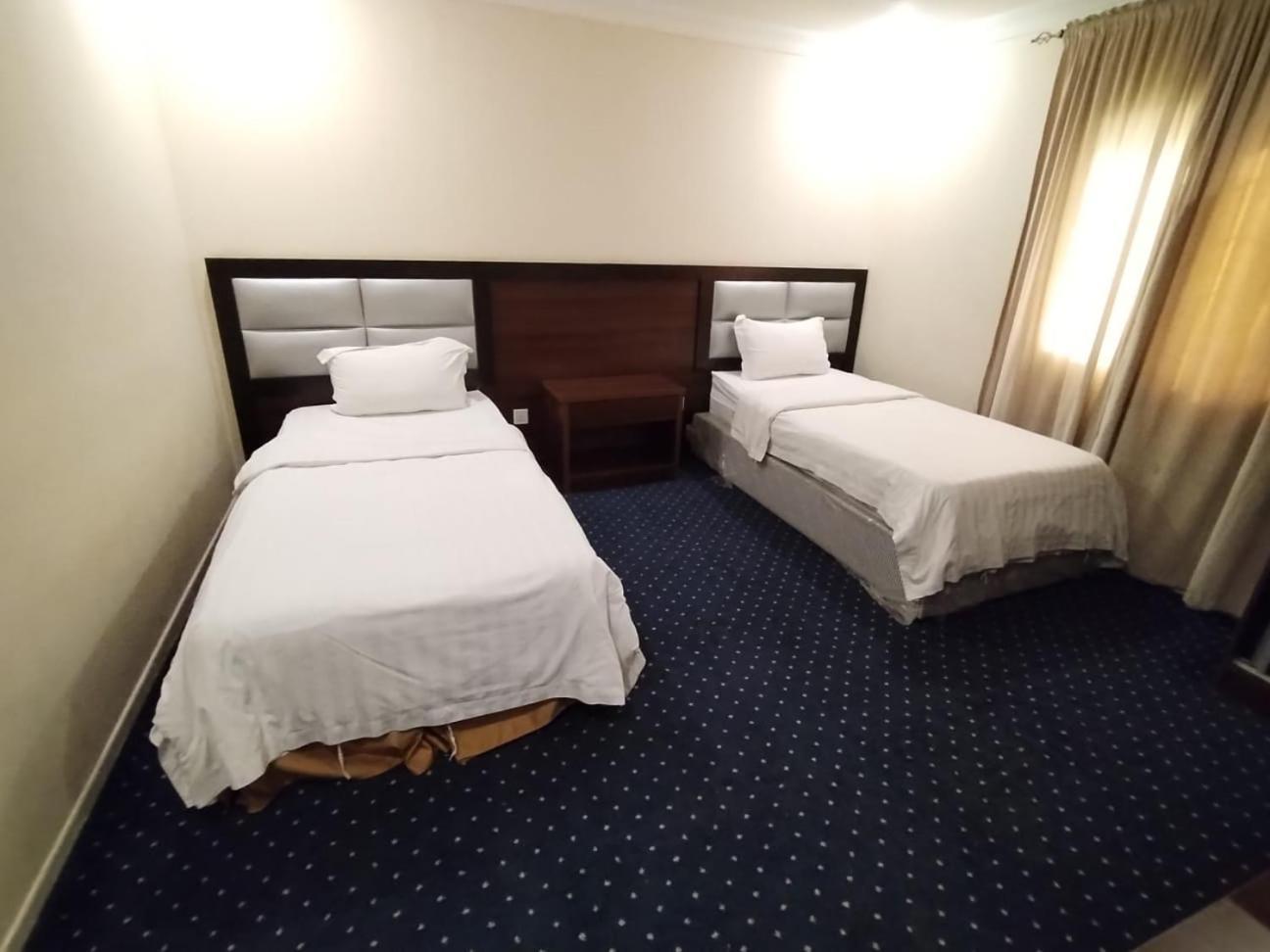 فندق الفرسان المتحدة فرع الفيصلية Aparthotel Jeddah Exterior photo